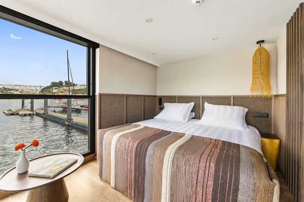 APT Travelmarvel MS Estrela Owners Suite ©Tony Brown Photography 1.jpg